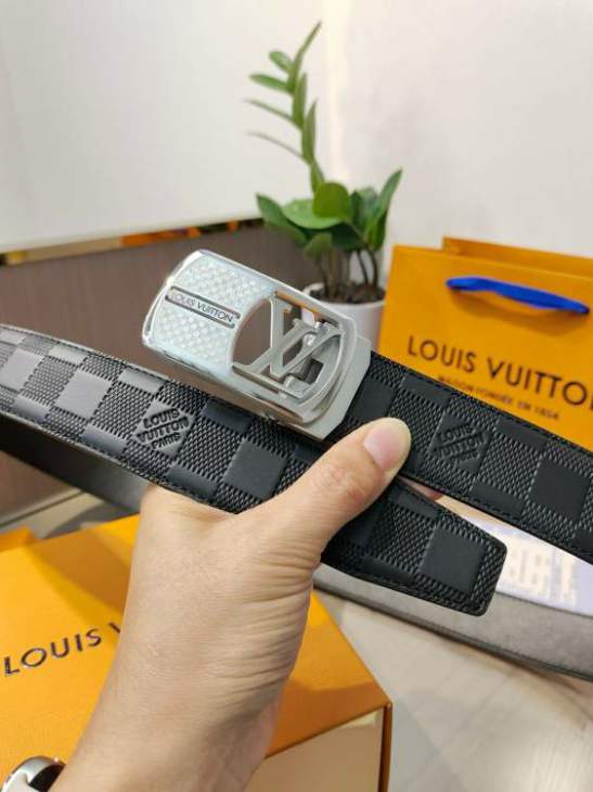 Picture of Louis Vuitton Belts _SKUfw218885161fw